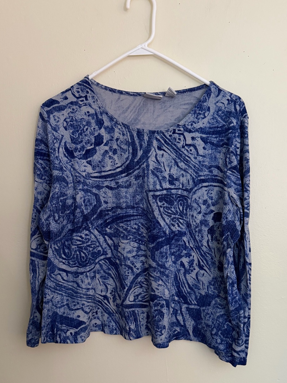Chico's Blue Multitone Printed Long-Sleeve Tee